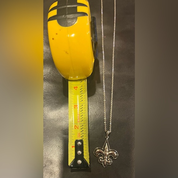 Fashion silver/black Fleur de Lis Necklace - Picture 8 of 8